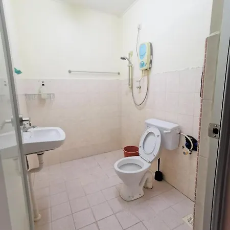 Warni Villa 8 Whole Or Room Muar Exterior photo