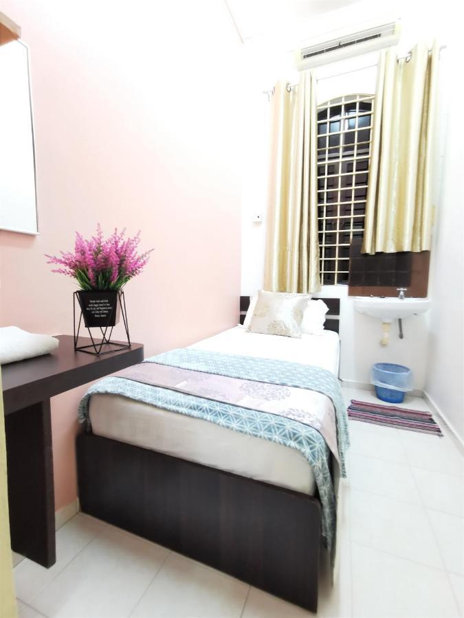 Warni 8 Whole Or * Muar