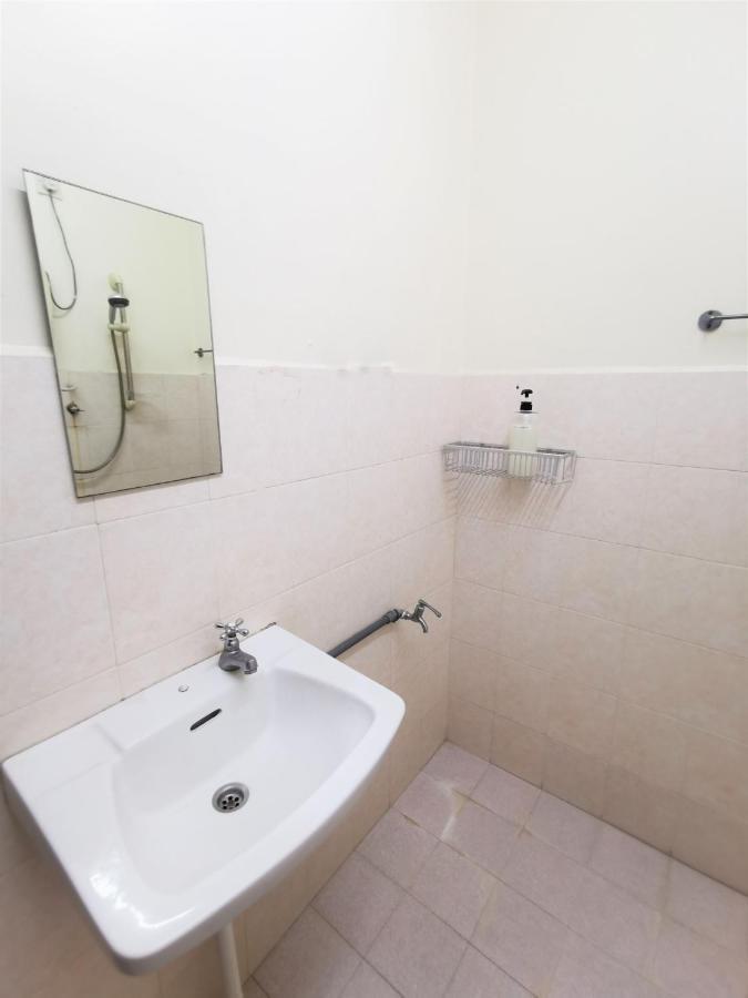 Homestay Warni 8 Whole Or Muar