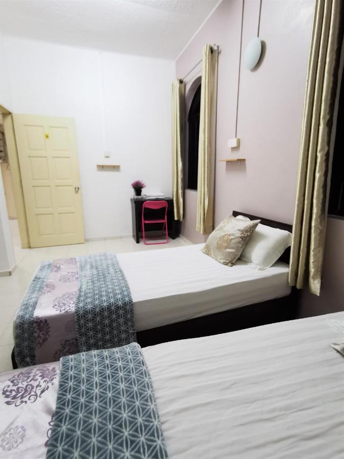 Warni 8 Whole Or Homestay