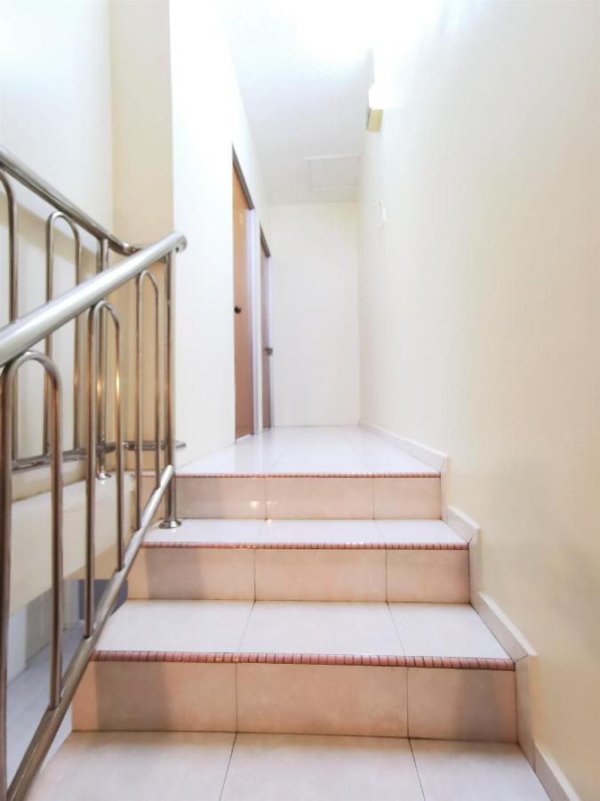 Warni 8 Whole Or Homestay *